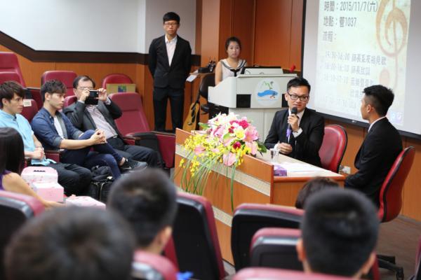 傑出校友領獎兼求婚 導演馬逸騰笑稱「趕進度」（中山新聞）圖片