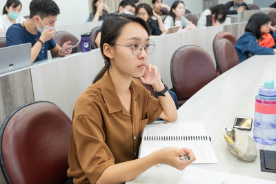 【職涯】台灣角川陳佳聰解析非技術背景人才的機會、陷阱與挑戰圖片