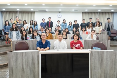 【職涯】台灣角川陳佳聰解析非技術背景人才的機會、陷阱與挑戰圖片