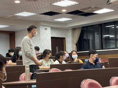 【英語學習角落】3/10講座-COVID, Rules, Safety and Public Health圖片