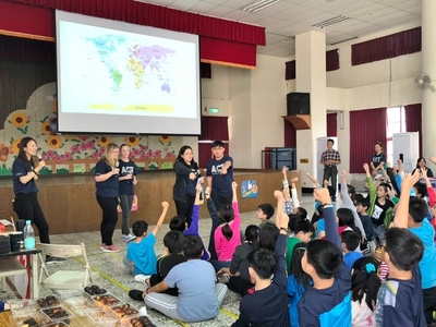 忠孝國小學童踴躍參與問答圖片