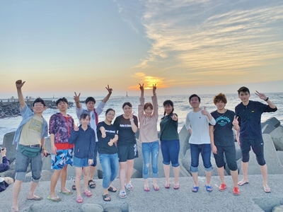 ASEP賽前帶中京的朋友們到中山海堤看夕陽