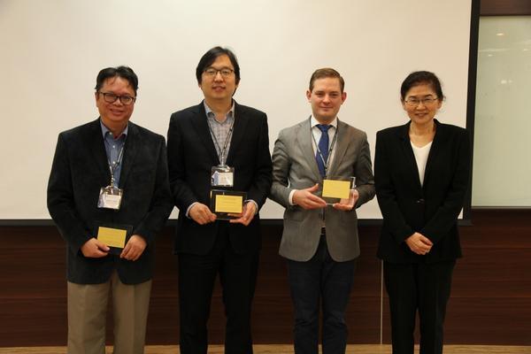 3位Best Paper 得獎人(美國、韓國、荷蘭)圖片