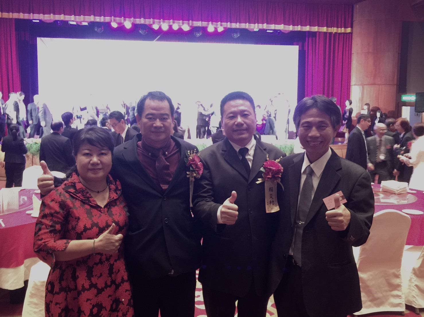 EMBA-17鄭志強學長(左二)圖片