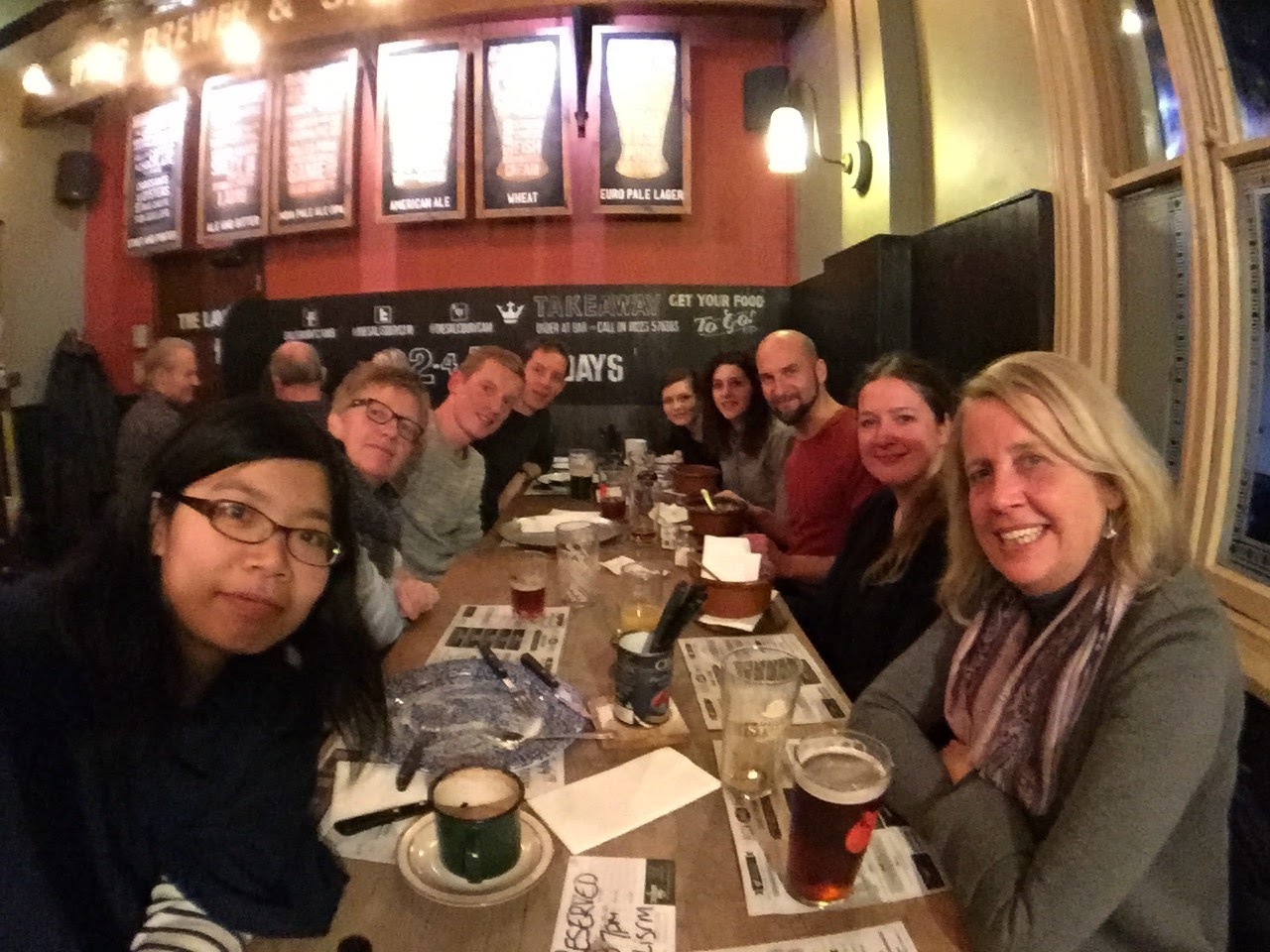 Cambridge 學術寫作培訓 – 國外的meeting時間是晚上at Pub圖片