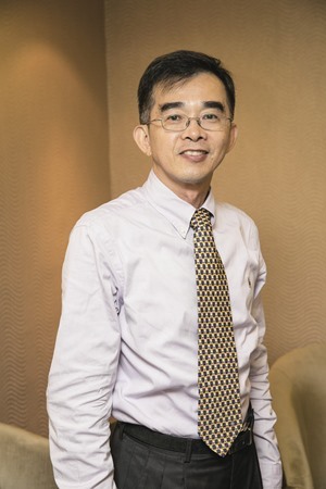 中山大學管理學院院長陳世哲圖片