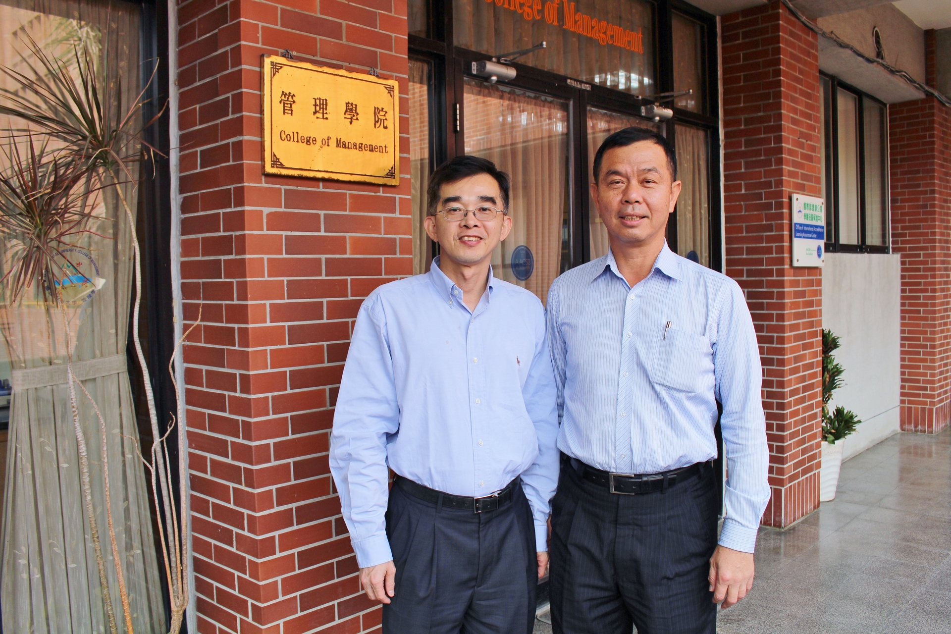 EMBA-9吳文豪學長(右)圖片