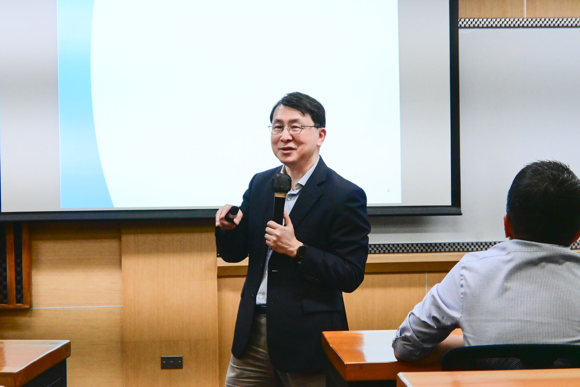 政大副校長蔡教授分享親身經歷與政大學術環境