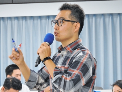 管院國際學程高永鎮助理教授以自身任職經驗融入個案教材分析韓國三星企業的領導風格圖片
