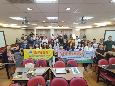 【國際學程】學生會期末活動+幹部政見發表圖片