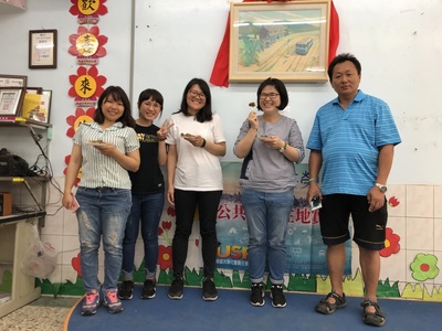 中山大學USR團隊與社區居民合照圖片