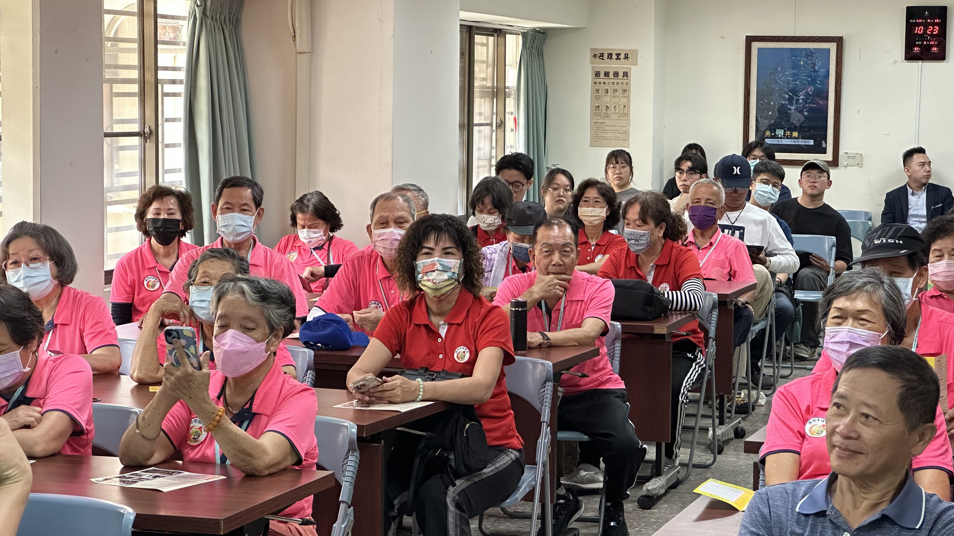 時間銀行說明會邀請興邦社區、復國社區及中山學生參加，共同瞭解推動理念圖片