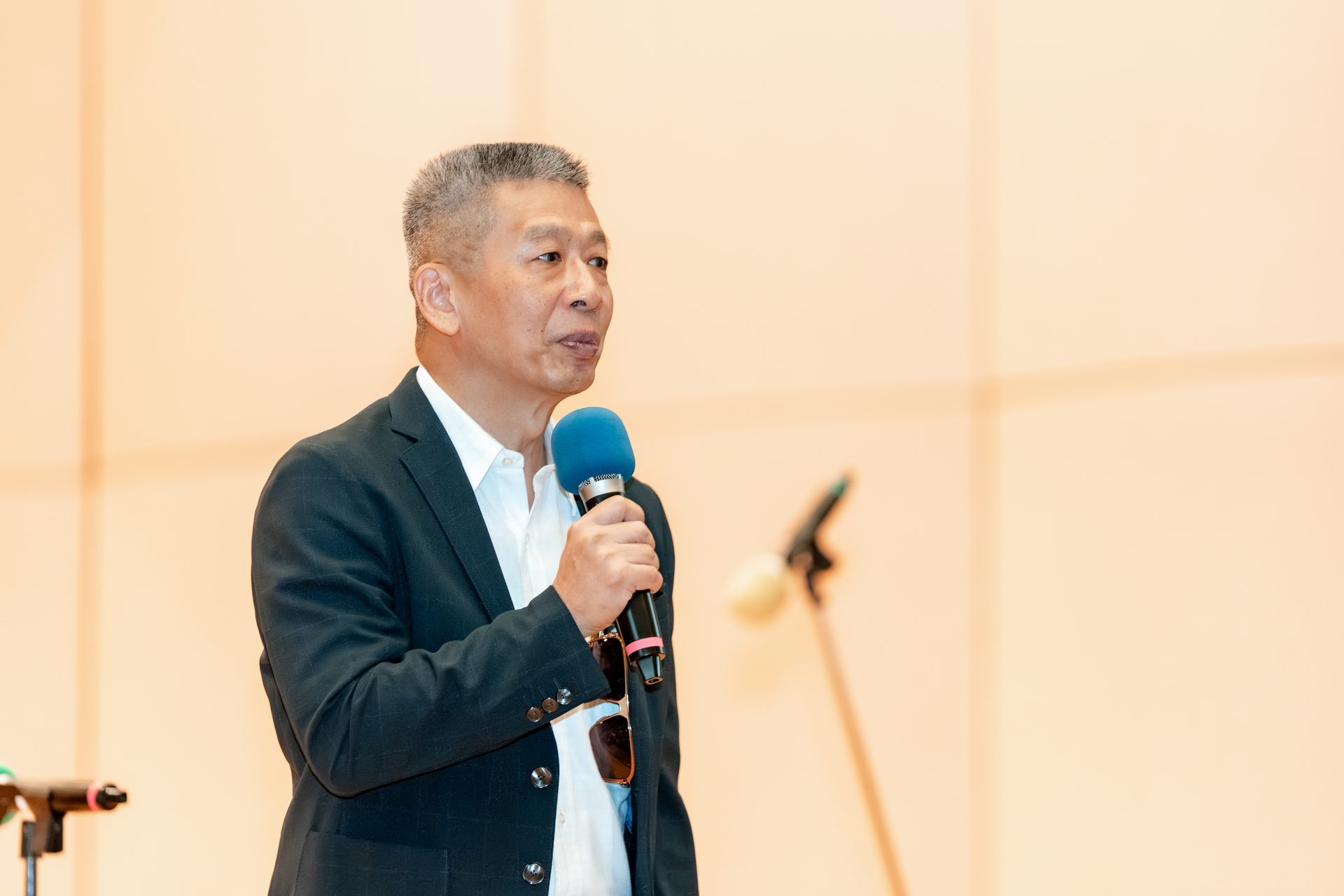 中山管院USR計畫主持人郭瑞坤教授分享企業ESG發展趨勢，肯定雷科長期投入圓夢實踐計畫，深化在地連結與社會參與。圖片