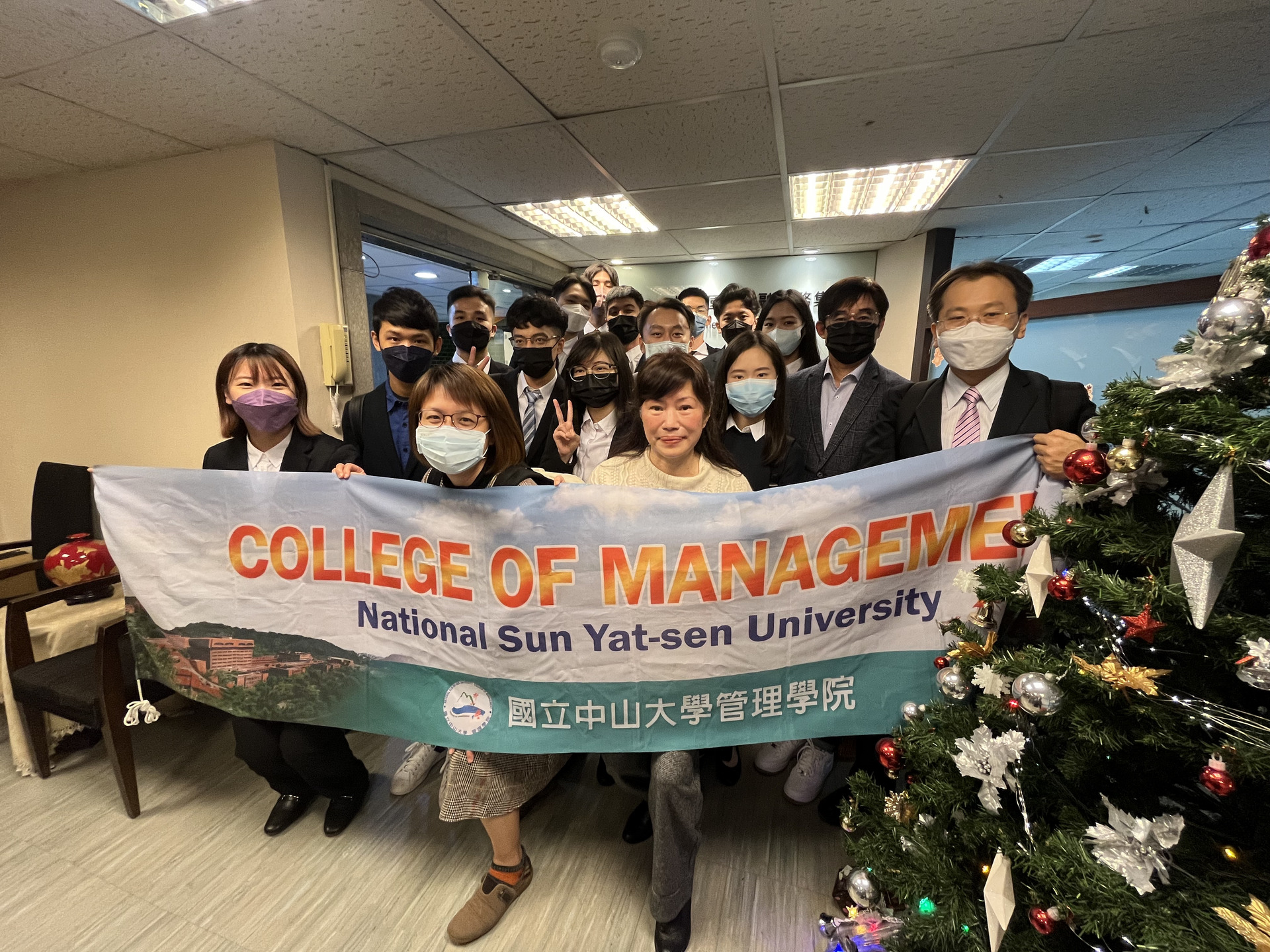 捷鵬參訪合照圖片