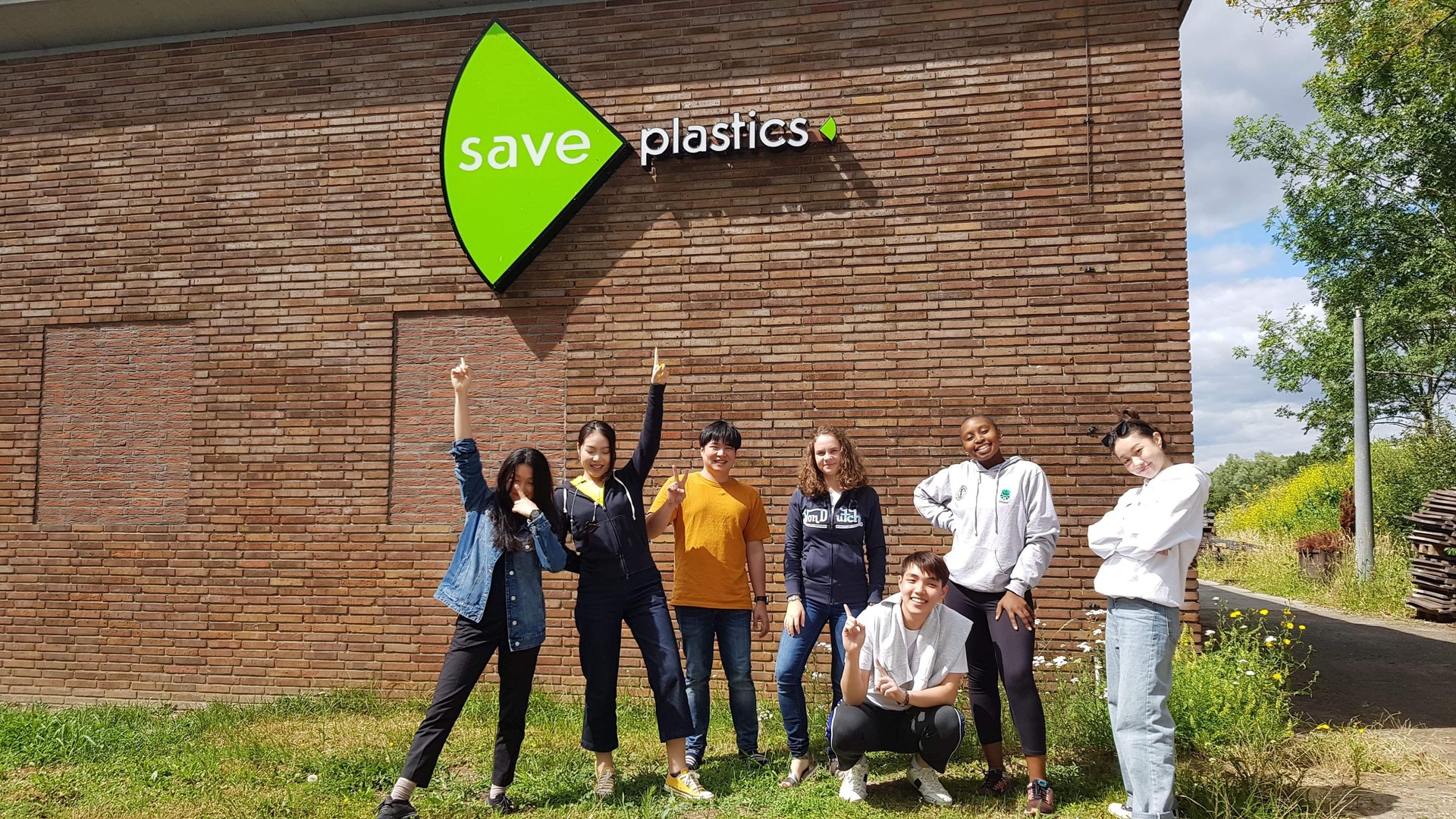 Field Trip to Save PlasticsImage