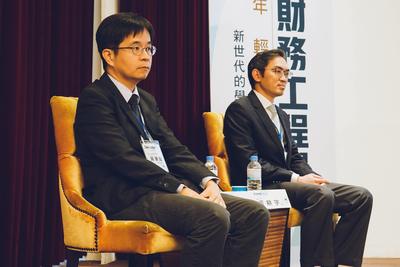 [成功大學管理學院副院長黃華瑋特聘教授與臺灣大學財金系何耕宇教授蒞臨研究指導]圖片