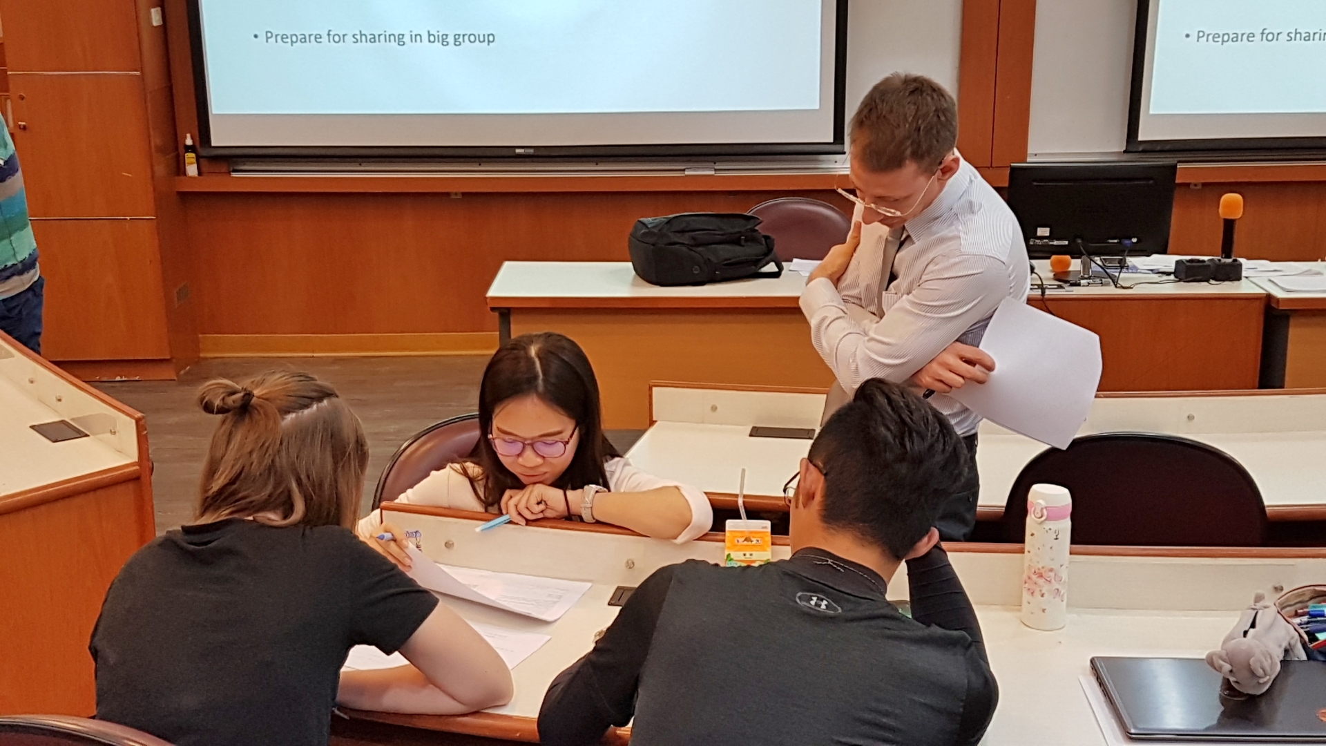 維也納經濟大學Weicht教授談質性研究方法圖片