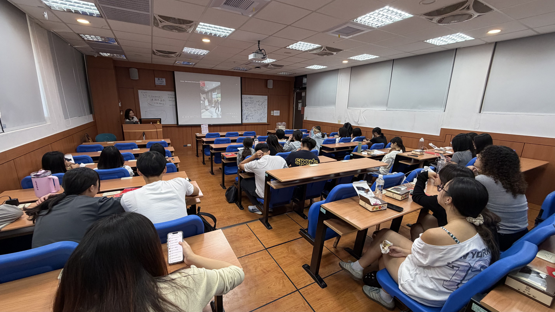 [DualDegree] NSYSU College of Management Hosts emlyon business school for an International Study Opportunities Information SessionImage