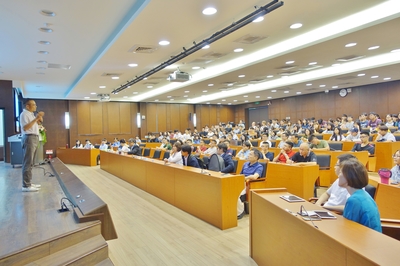 中山財管經常邀請國際學者、專家演講圖片