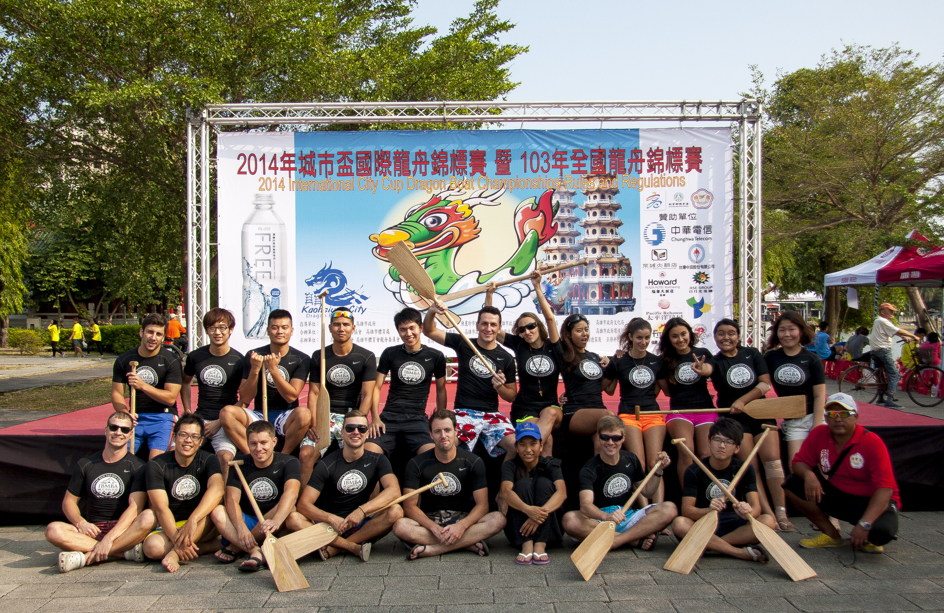 賀！中山大學IBMBA龍舟隊榮獲2014城市盃國際龍舟錦標賽大專混合組亞軍圖片