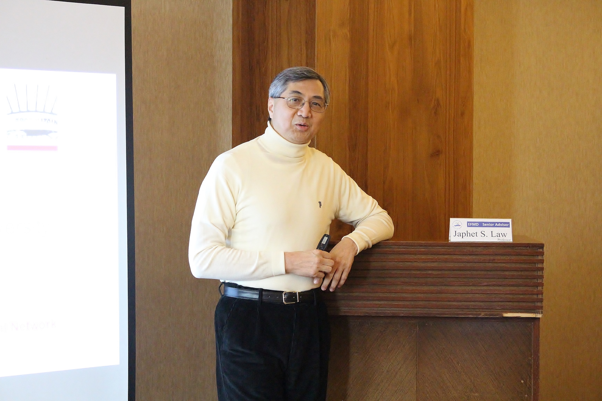 EFMD亞太區資深顧問Japhet Sebastian Law(羅文鈺)教授圖片