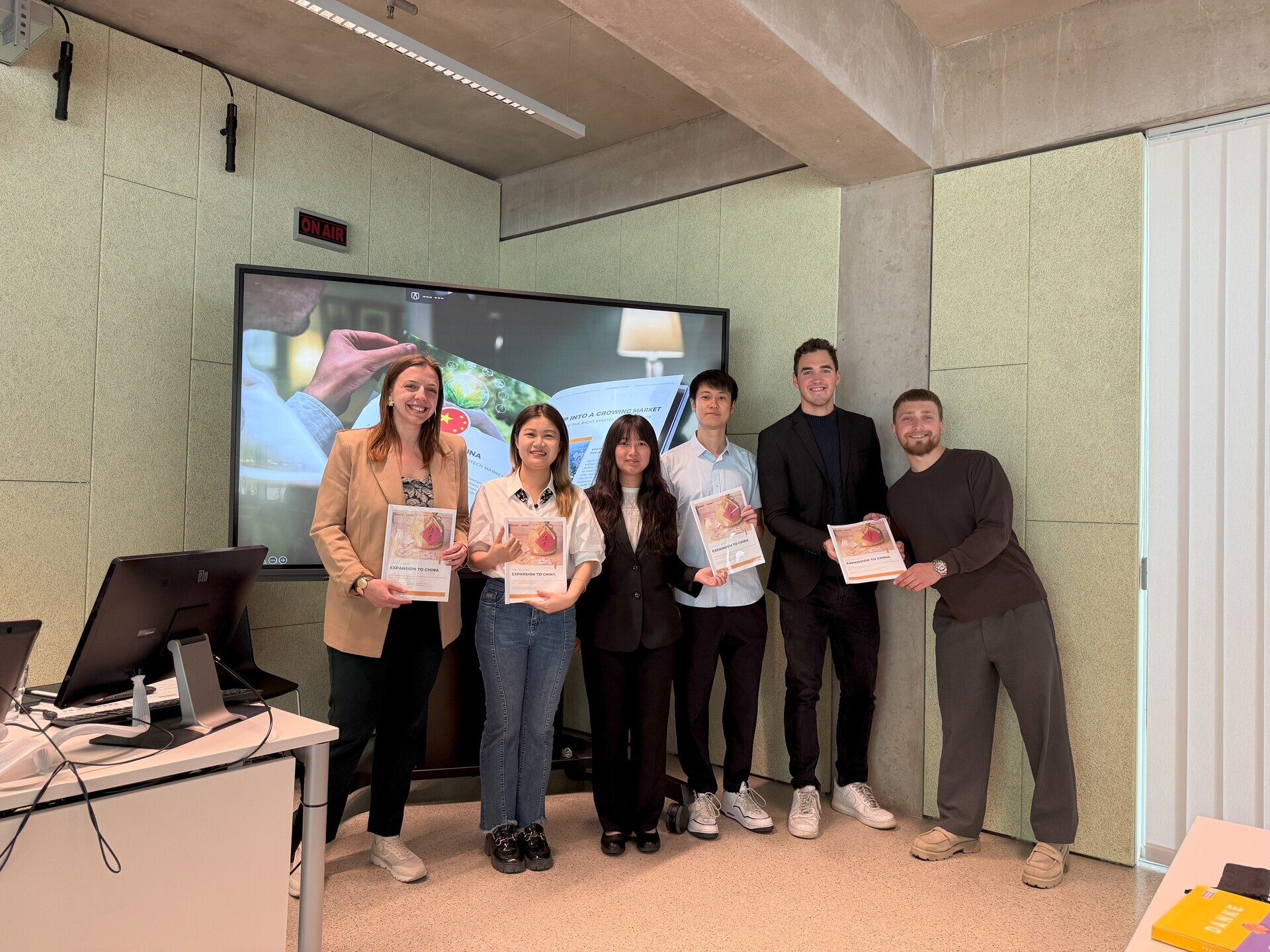 Export Center team releases China market guide for Austrian green tech firms—highlighting strategy, partnerships, and sustainabilityImage