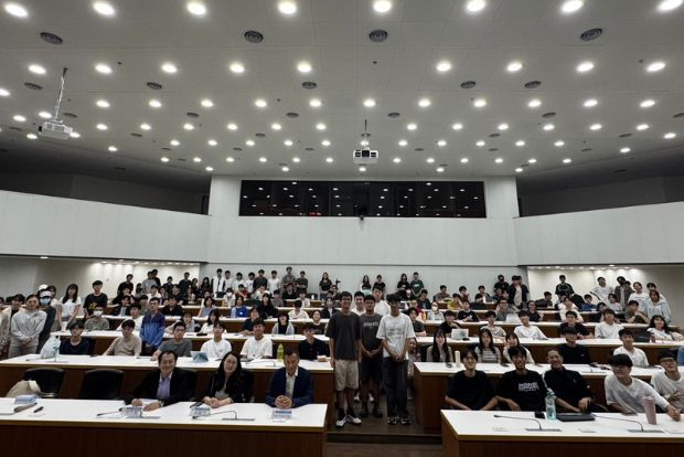 [Career] Exploring ASEAN’s Emerging Entrepreneurship Landscape: Reading University Malaysia Campus Professor Shares Insights on Innovation and Global Trade WarsImage