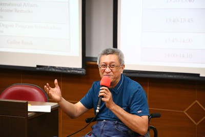 中山資管卓雍然博士分享自身研究經驗勉勵在場學生